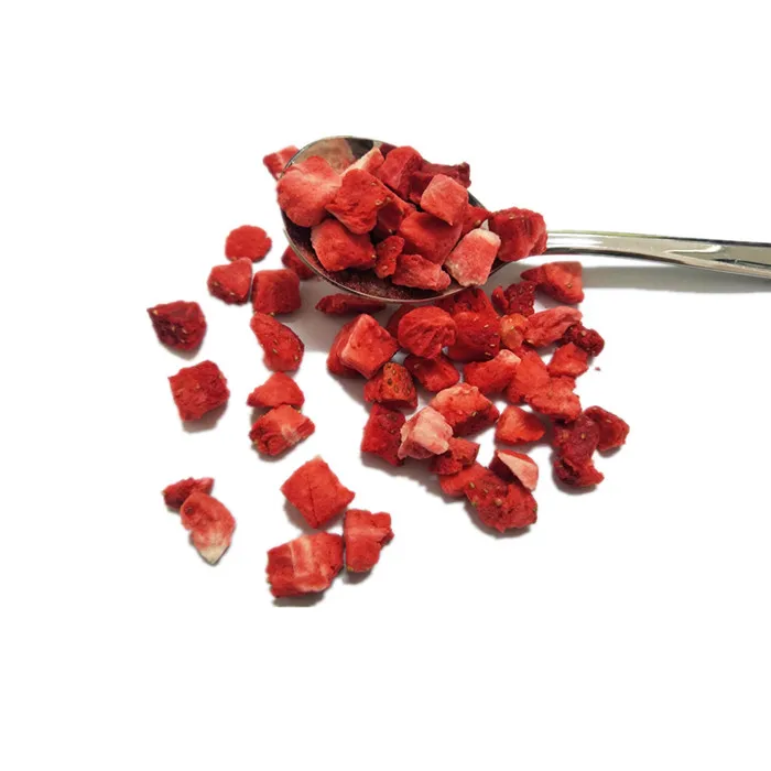 Новый Урожай FD клубники гранулы Замороженные сушеные клубники частицы заморозки 5*5 мм 10*10 мм Клубника