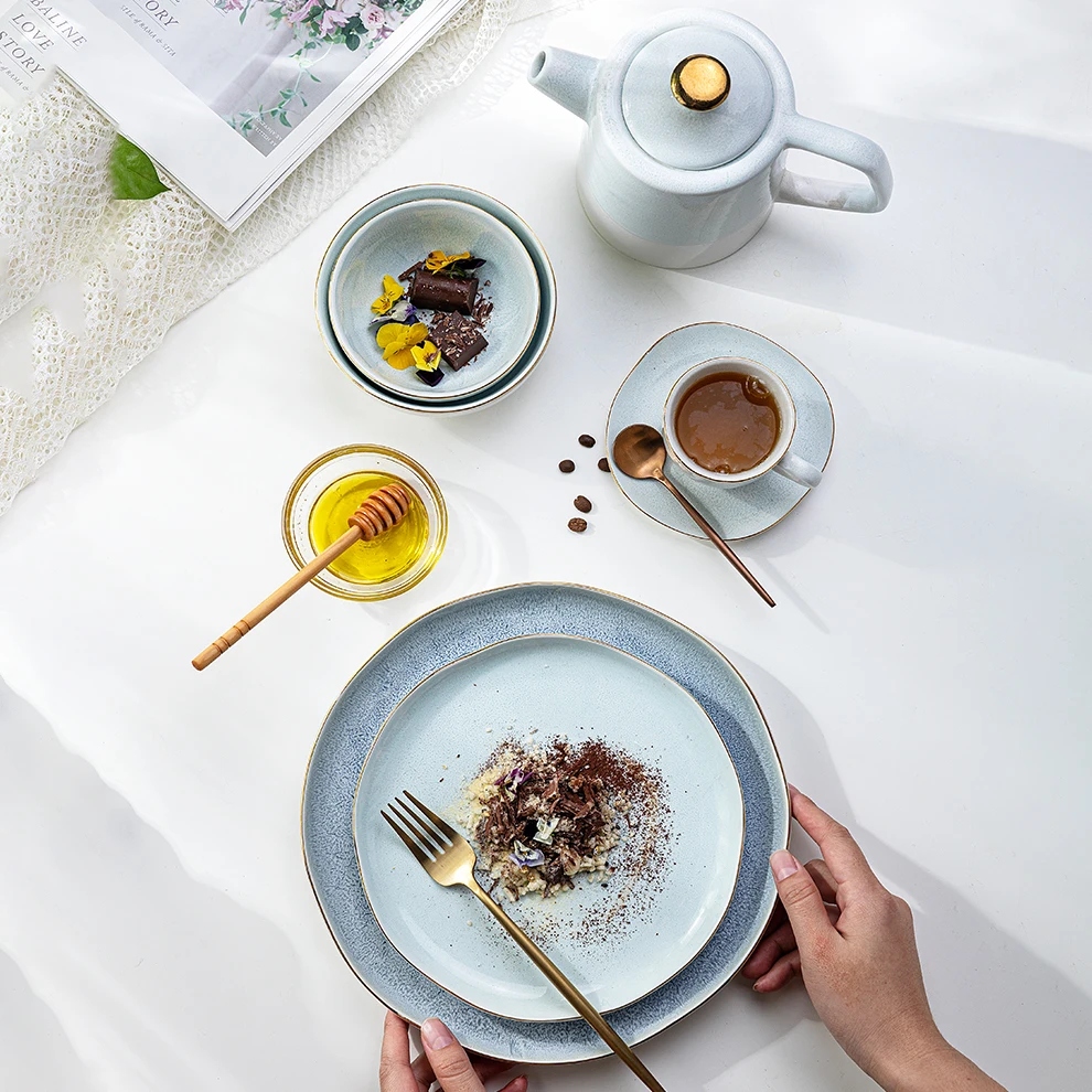 Jiujiuju Wholesales Pottery Tableware Set Wsetren Style Ceramic Dshies For Wedding Blue Gold Rim Speckle Porcelain Dinner Set