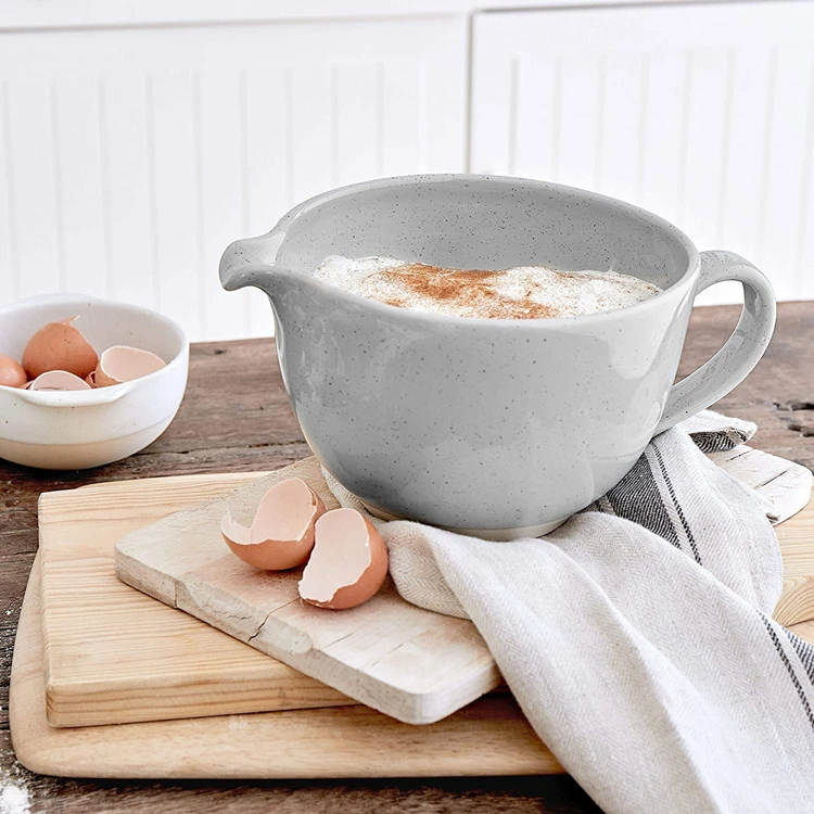 
Unique custom cheap large ceramic bakery cake batter bowl with handle and spout 