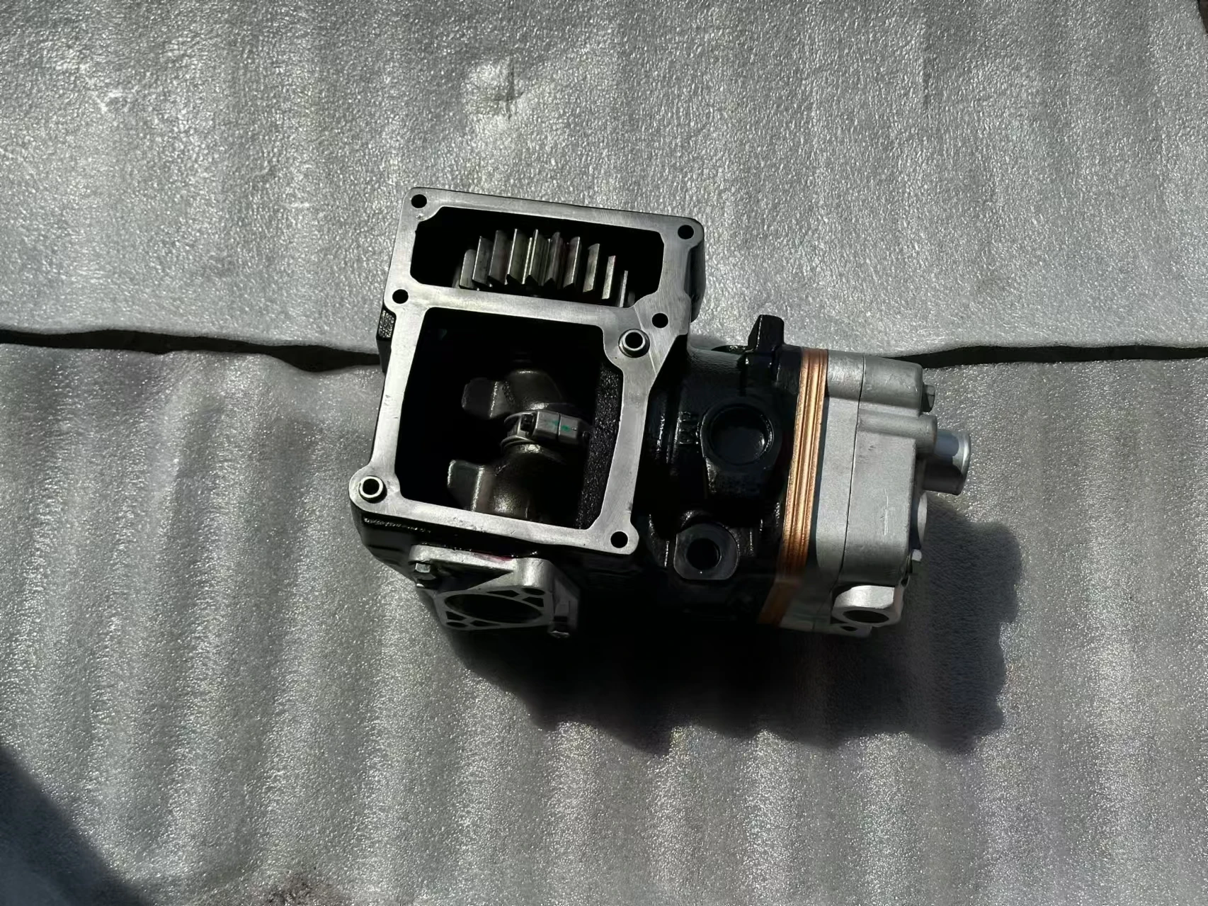 Howo T7H T5G Shandeka C7H C9H TX Heavy Truck Air Compressor 202V54100-7131 New Condition Engine Accessories Truck Manufacturing