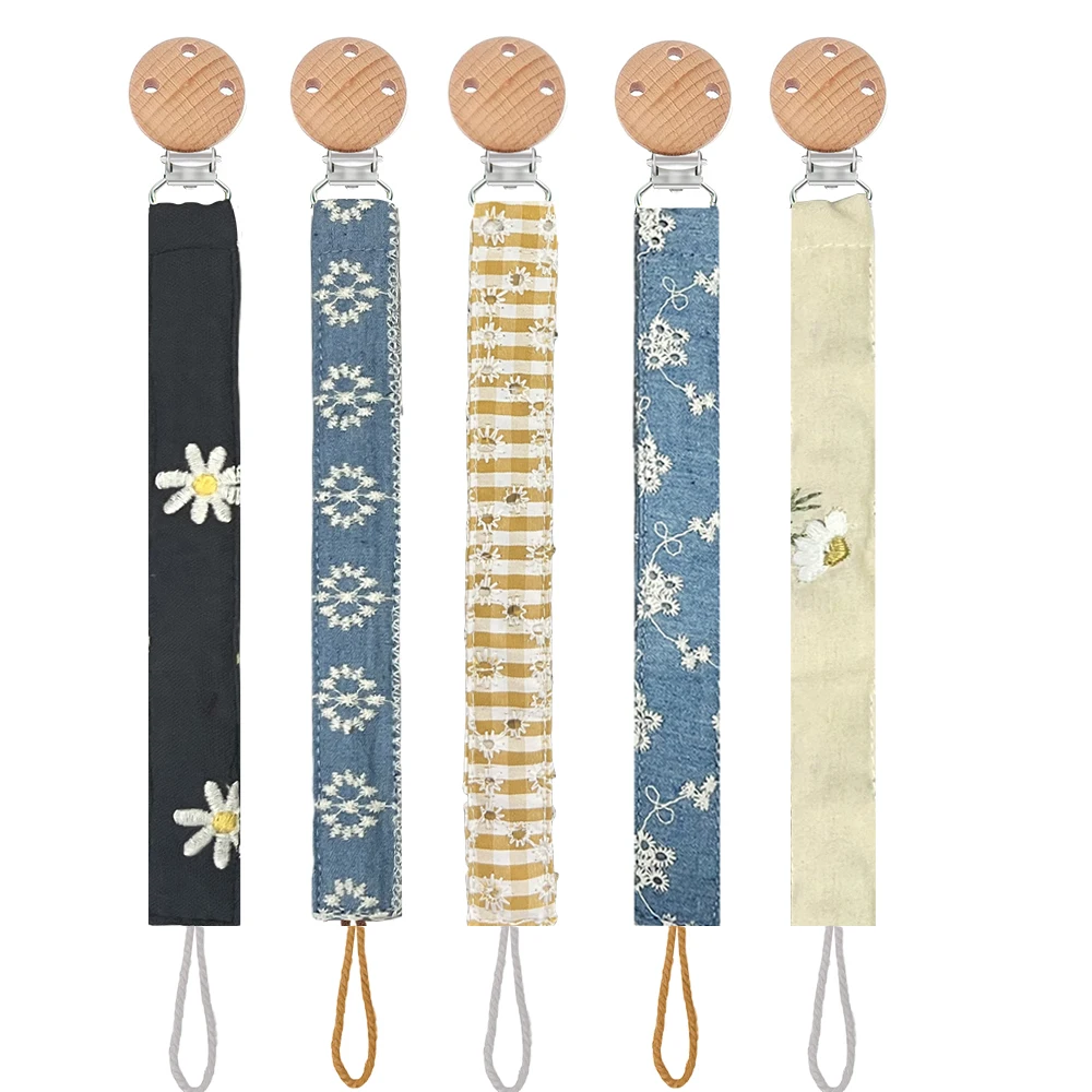 Hot Sale Factory Baby Crochet Infant Nipple Holder Cord Wood Crochet Beads Cotton Teething Chewable Toys