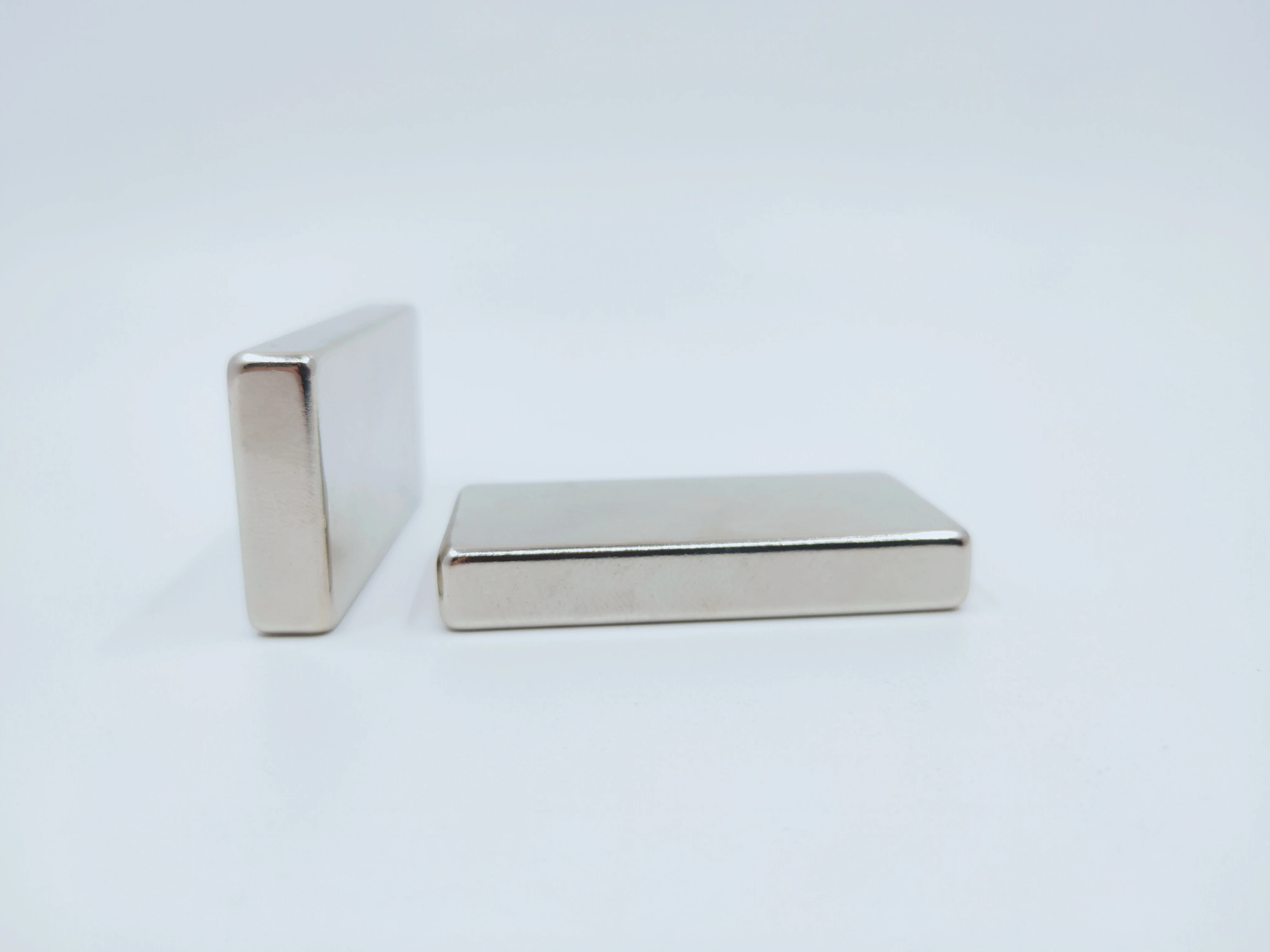 NdFeB Magnet Neodymium Permanent Magnet Block Disc Shape Of Grade N35 To N52 Neodymium Magnet