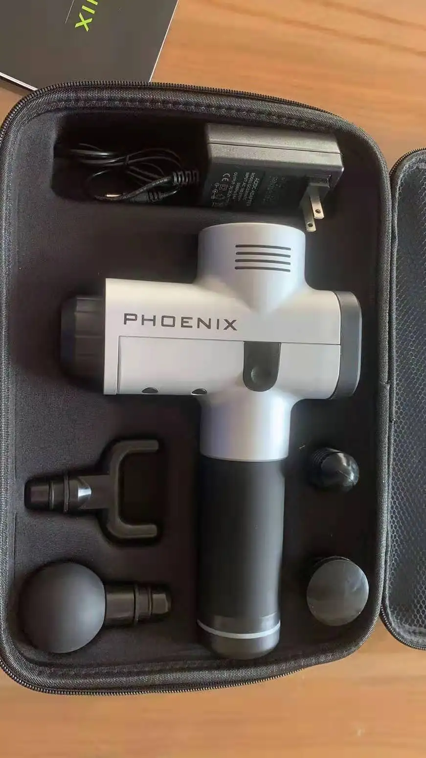 Аккумуляторный беспроводной массажер Phoenix для глубоких тканей расслабляющий массажный пистолет