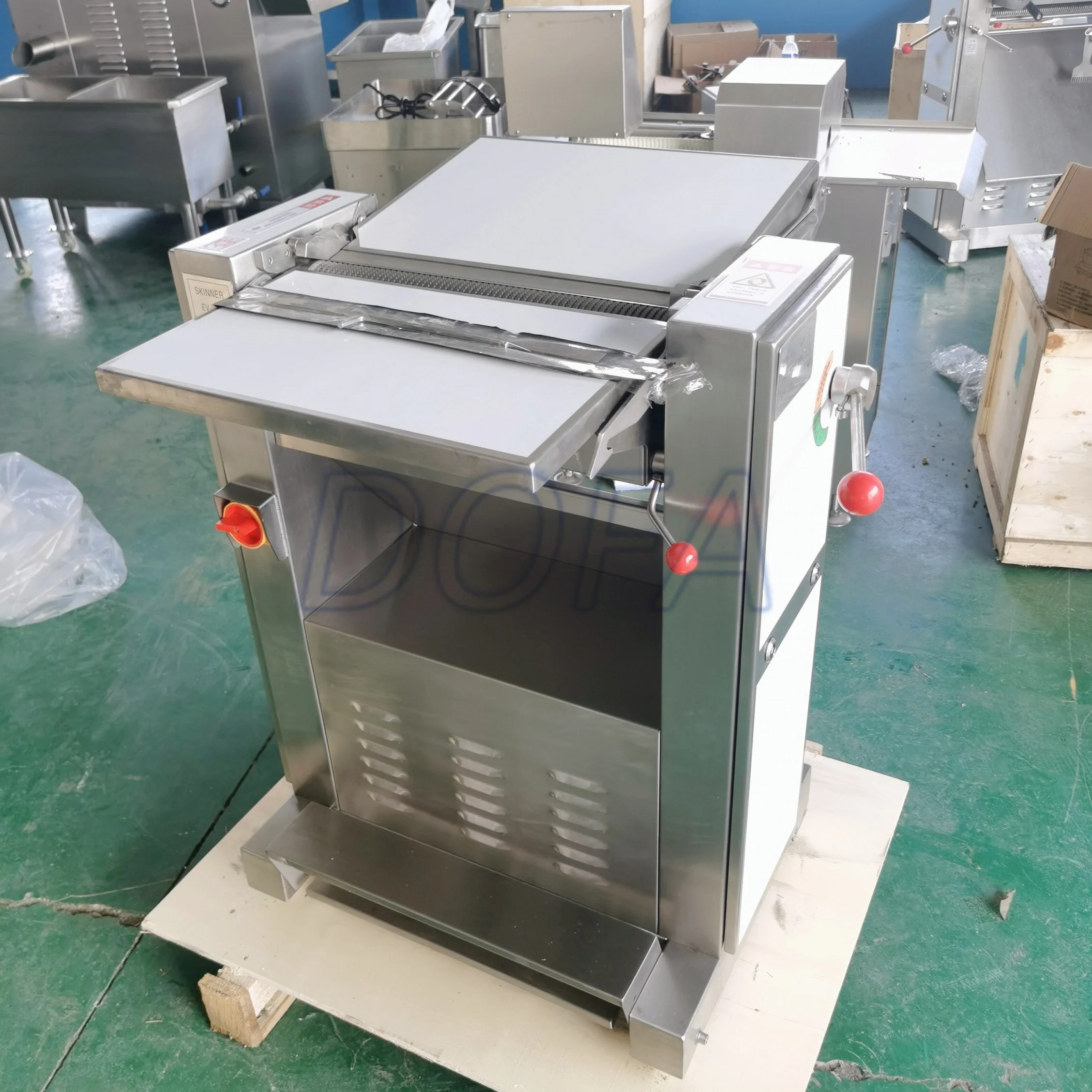 Automatic Peeler Peel Cut Remove Machine Price Pig Skin Pork Lamb Beef Skin Meat Slicer