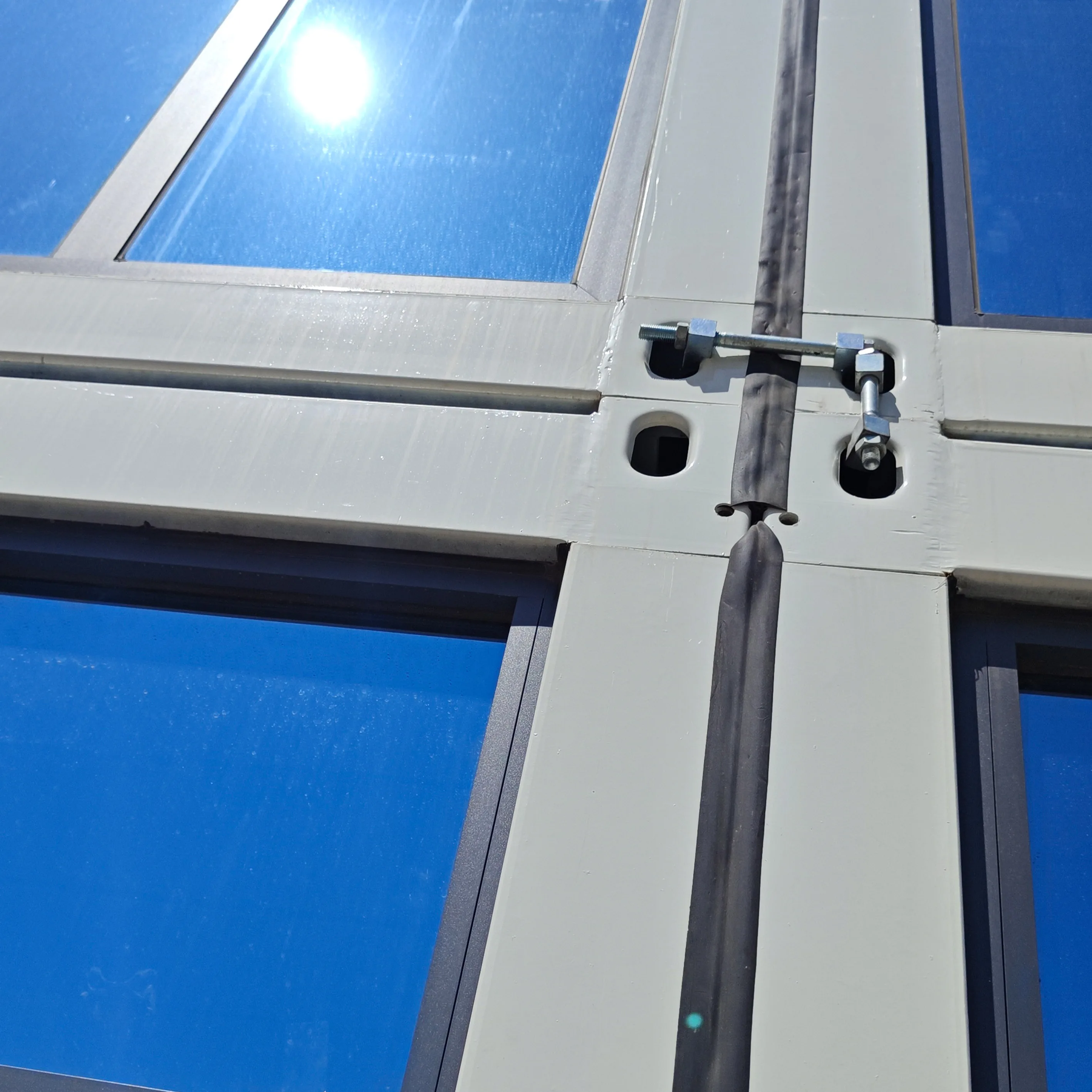 Waiyang Direct Factory Good Quality Easy to Install Modular Cabin 2 Story  Prefab Houses Flat Pack Container House