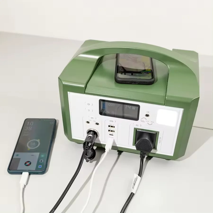 Factory Price New Arrival Fast Charging AC Outlet Portable LED Light Power Bank with SOS Flashing