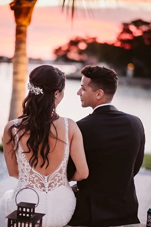 Wedding Hair Clip Bridal Hair Comb Rhinestones Accessories for Brides Flower Girl Bridal Hair Pieces (Sliver)