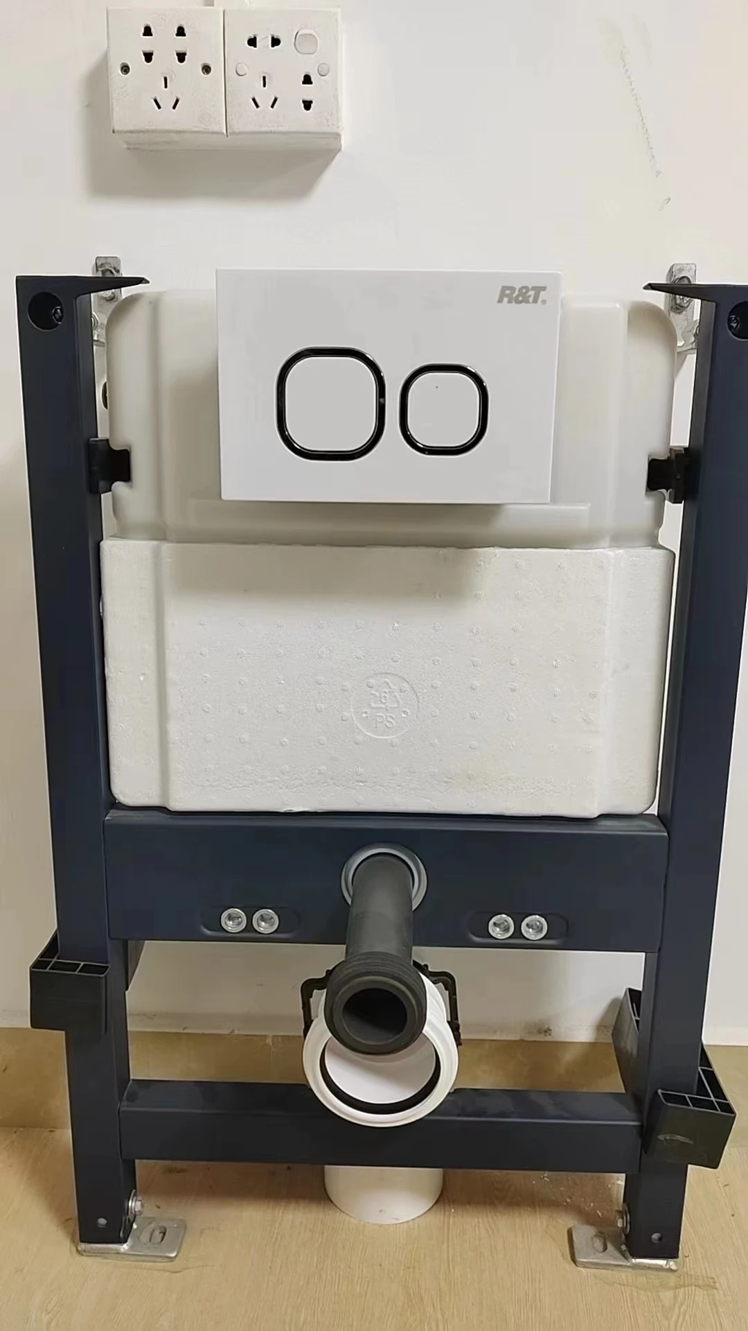 Concealed Smart Water tank Sanitary Ware for Suspended WC Drain Button New Design Toilet Sensor Flushing