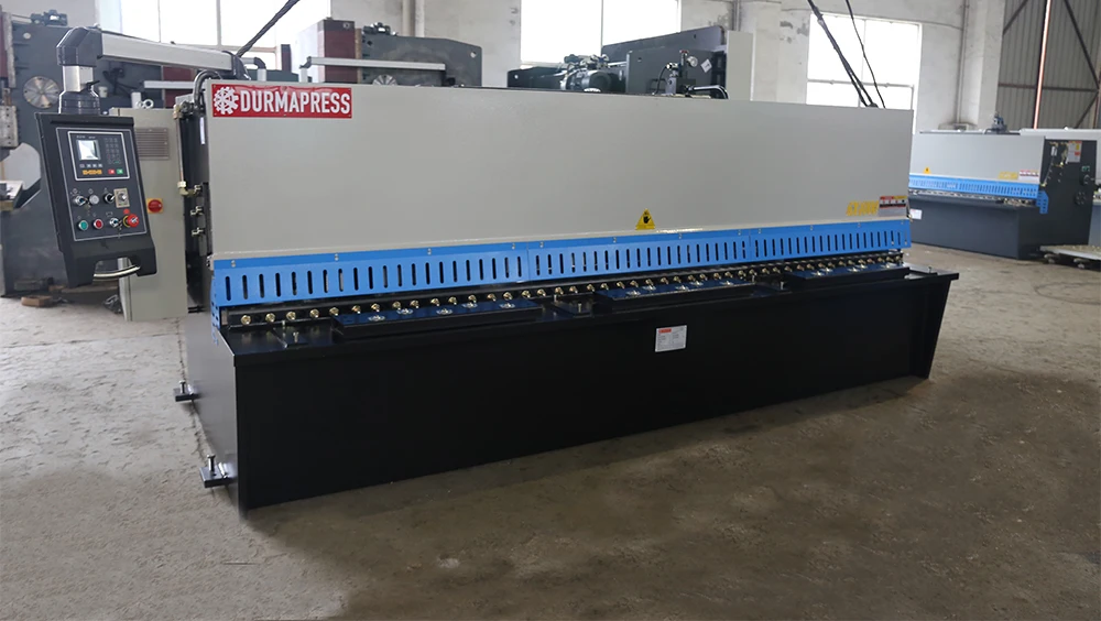 Mild steel plate guillotine shearing cutting machine