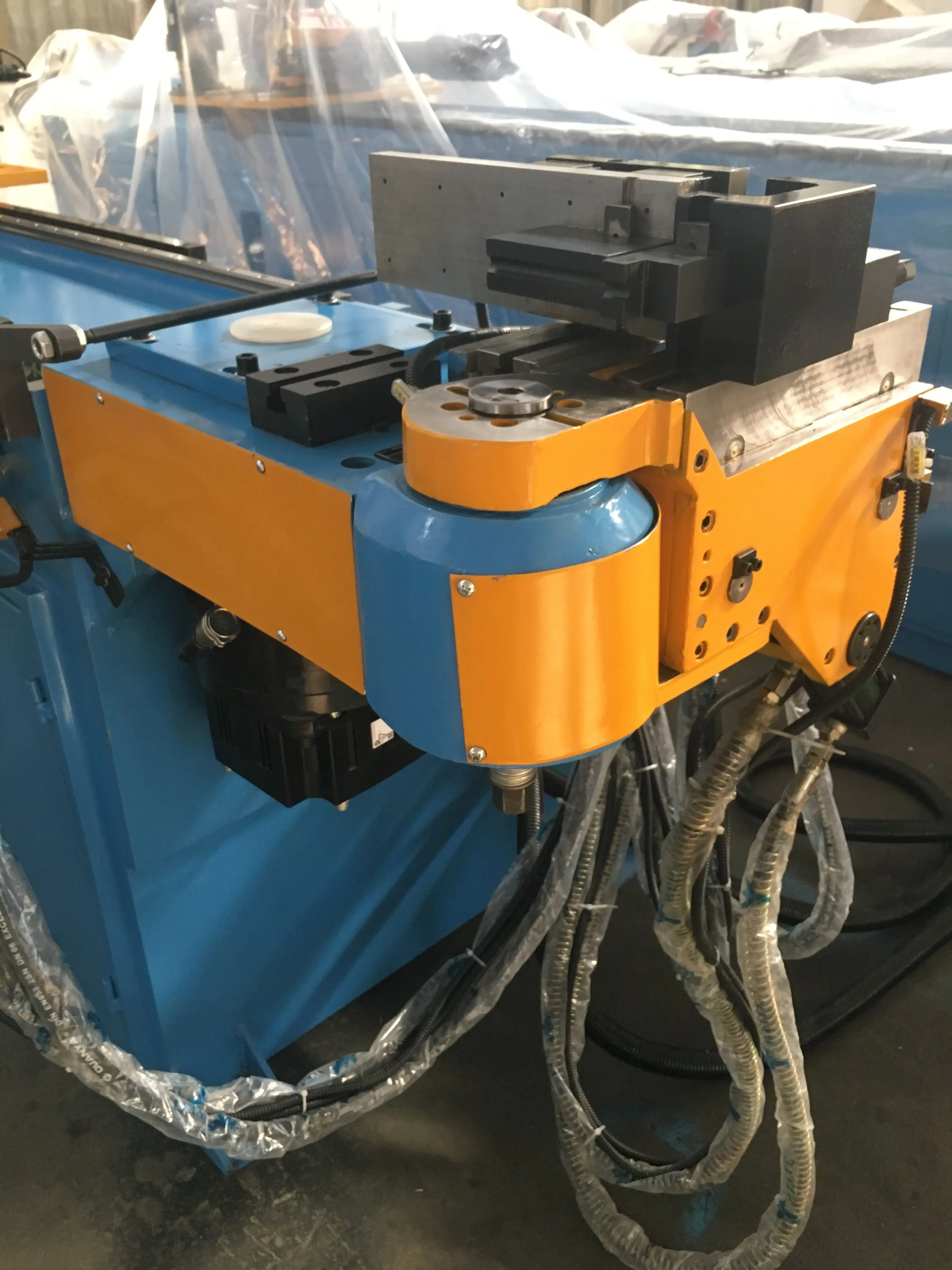 
Professional cnc pipe bending machine price with CE certificate DW18CNC 