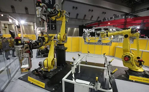 FANUC ARC Mate 100ID Welding Robot With MEGMEET Welder And Positioner for Welding Stainless Steel Sheet Components and Parts