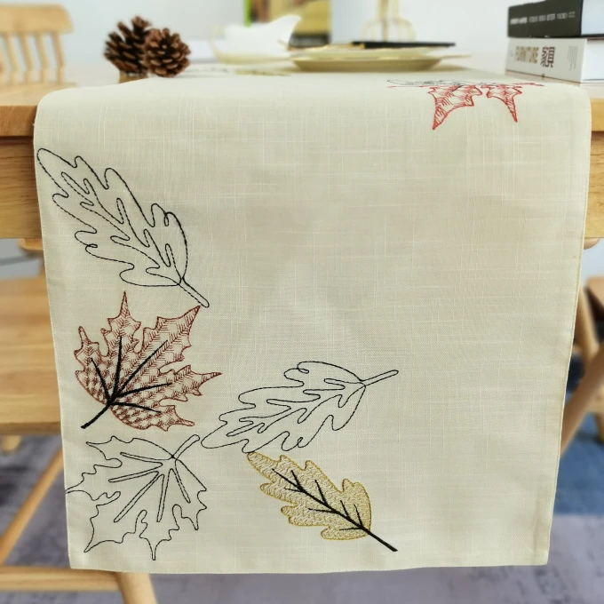 Elegant Hot Sale High Quality custom dining  Embroidered maple leaf table runner