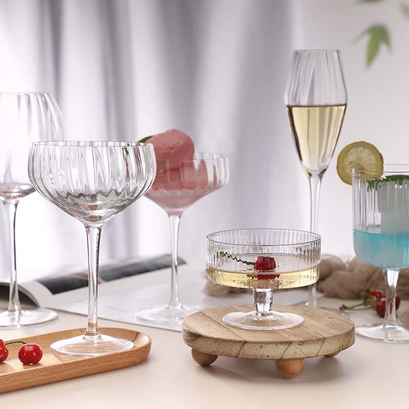 Wholesale Customized Champagne Glasses With Crystal Stem Vertical Stripe Goblet Red Wine Glass For Wedding