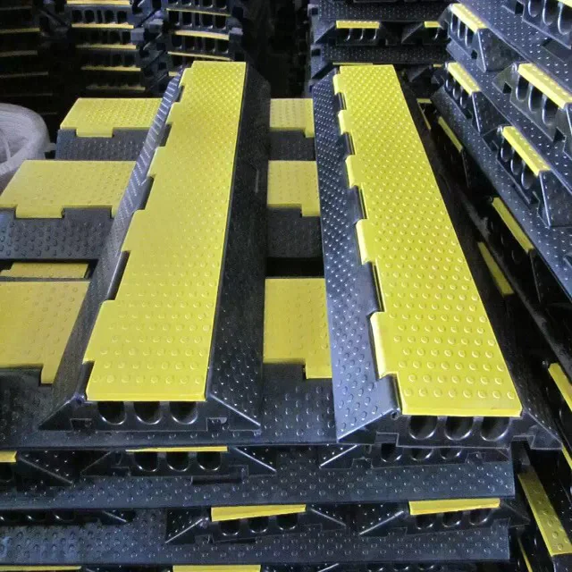 2023 best selling 3 channel cable protector for outdoor indoor events