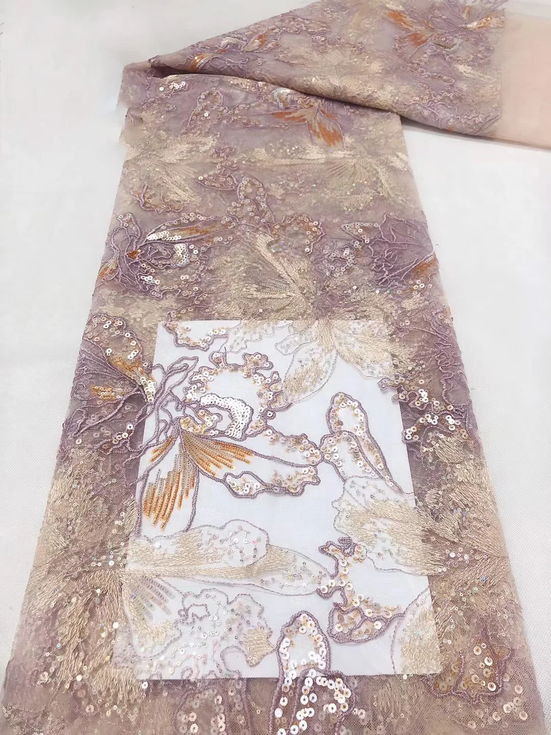 Suppliers embroidery sequins for wedding lace fabrics