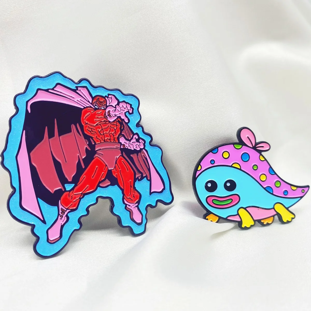 Bulk Cartoon Unique Beautiful Character Die Struck Gold Metal Enamel Horror Movie Beauty Pins Bulk