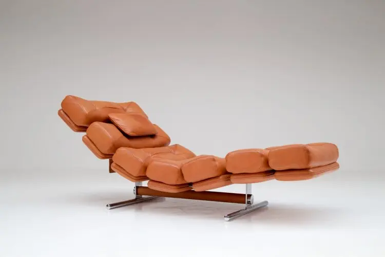 Italian Designer Luxury Small Family Outdoor Metal Lounge Chair for Living Room Bedroom or Villa for Balcony Leisure