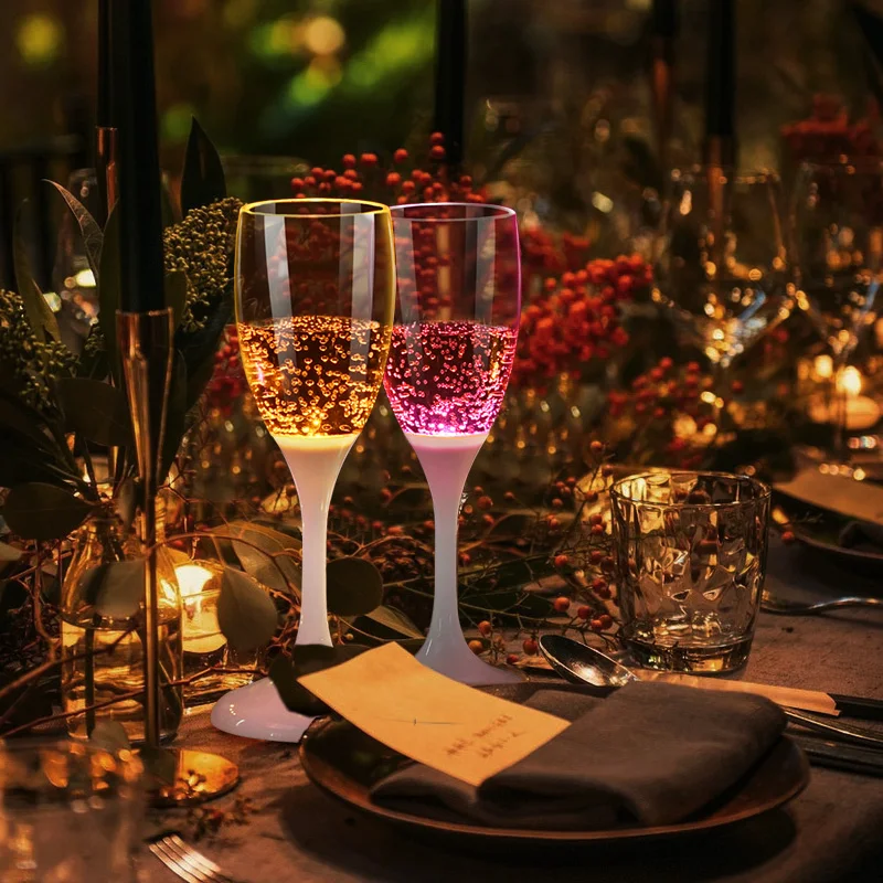 Wholesale Wonderful Luxury LED Flashing Cup Red Wine Cocktail Water Goblets Champagne Flutes For Wedding Party