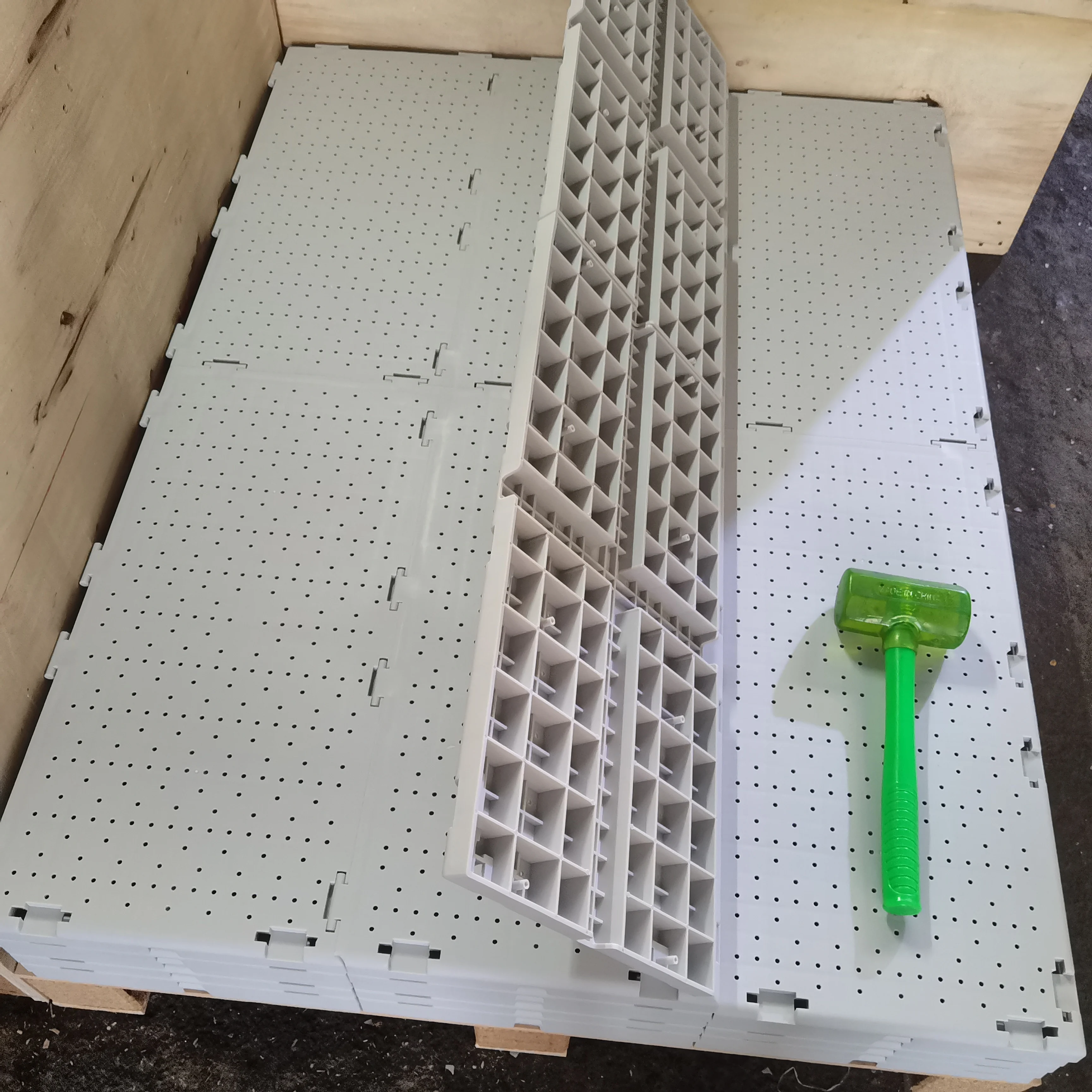 Free samples anti UV protective flooring tent flooring outdoor plastic floor tiles tent