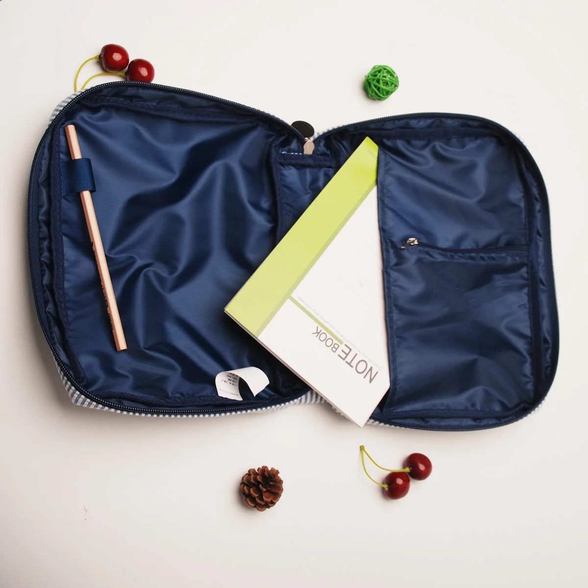 Monogram Seersucker Bible Cover Bag Portable Book Carry Tote Bag Holy Bible Covers With Zipper DMA7145