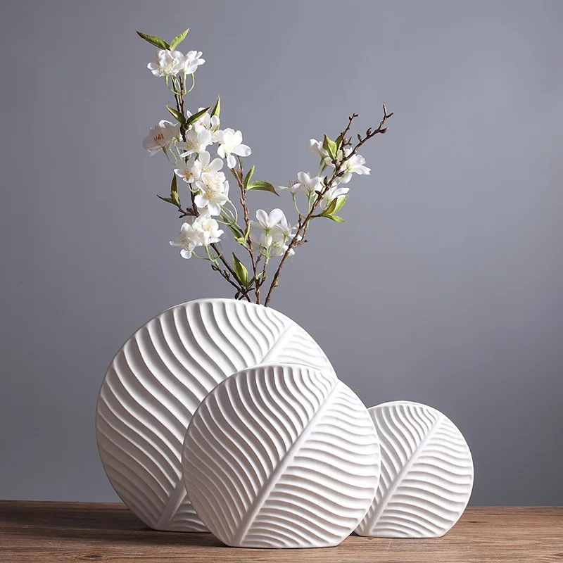MSH Home Decoration Scandinavian Style White Ceramic Leaf Vase For Mothers Day Gift