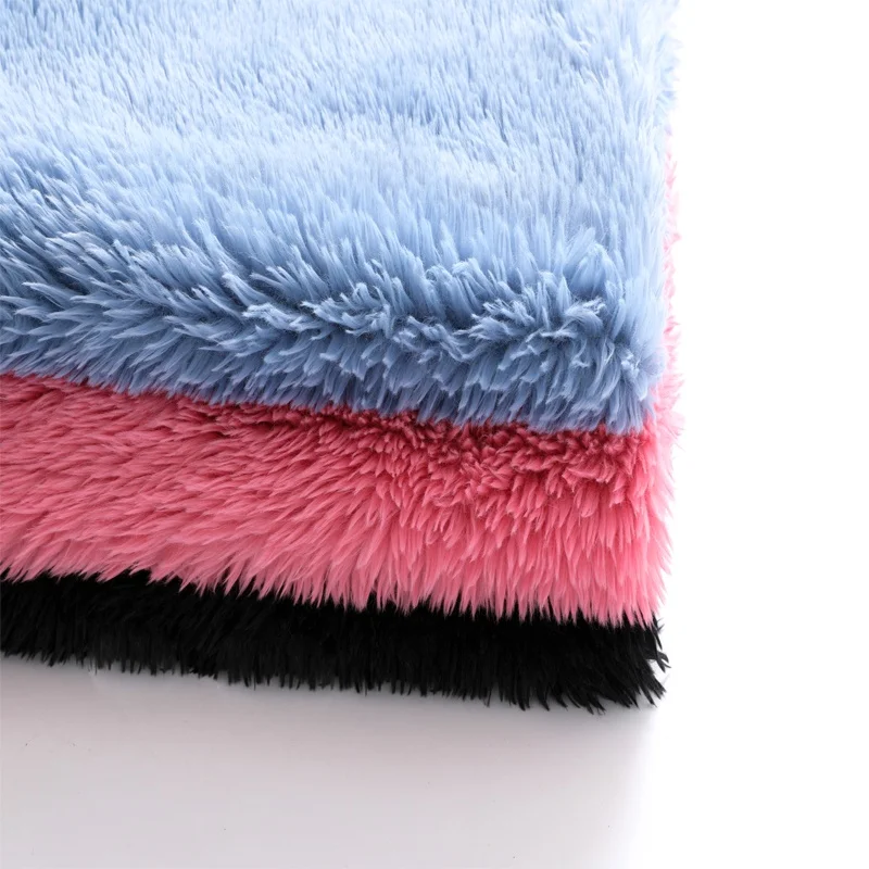 
 100% полиэстер, длинные волосы, плюшевая ткань из искусственного меха  