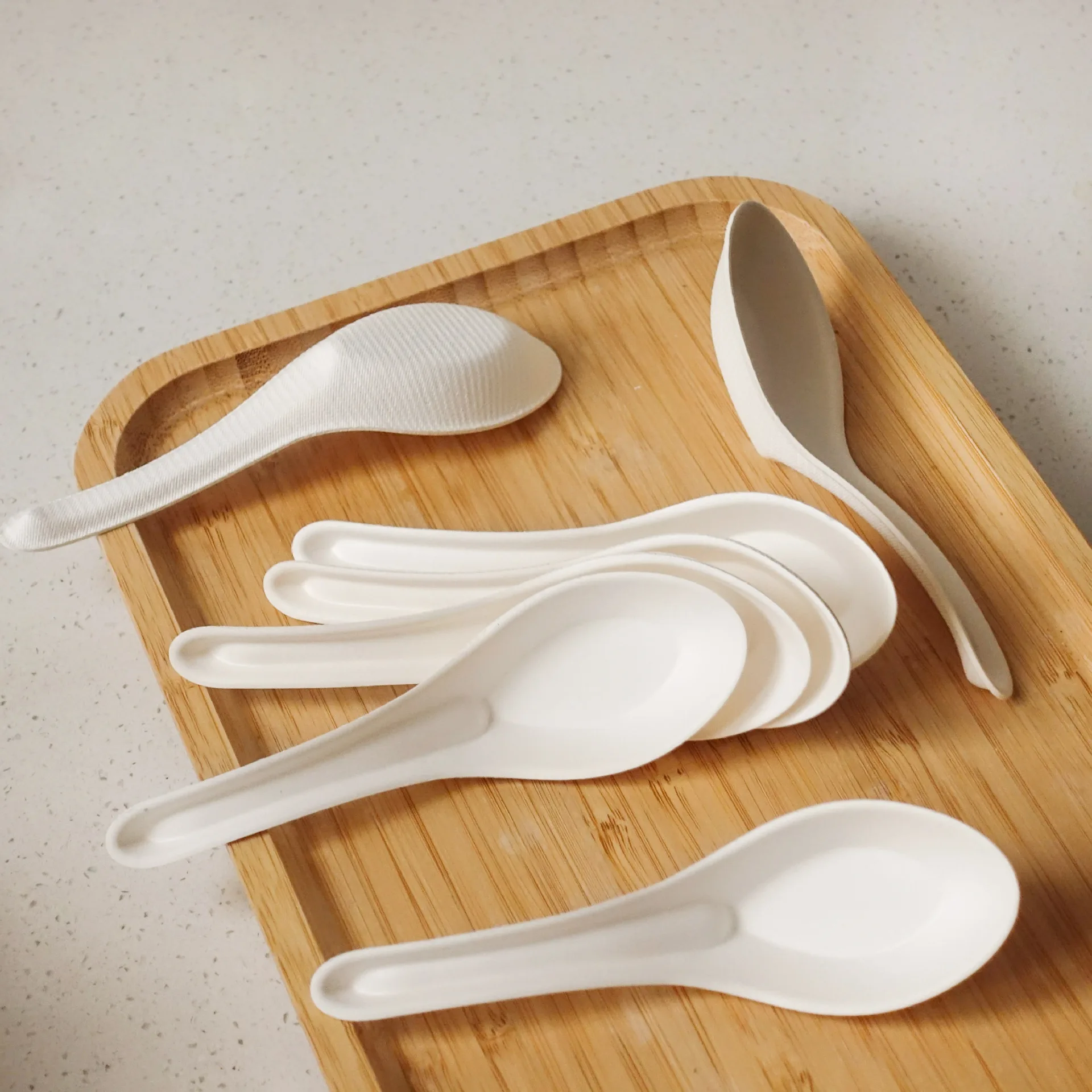 Customized Eco-Friendly Biodegradable Disposable Cutlery Chinese Soup Spoon for Dinnerware for Soup and Other Beverages