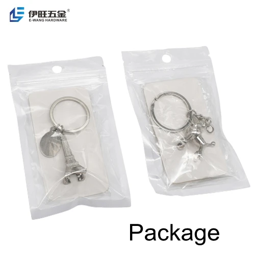 YIWANG New Design Metal French Paris Tower Keychain Souvenir Gift 3D Eiffel Tower Keychain Dog Puppy Keyring