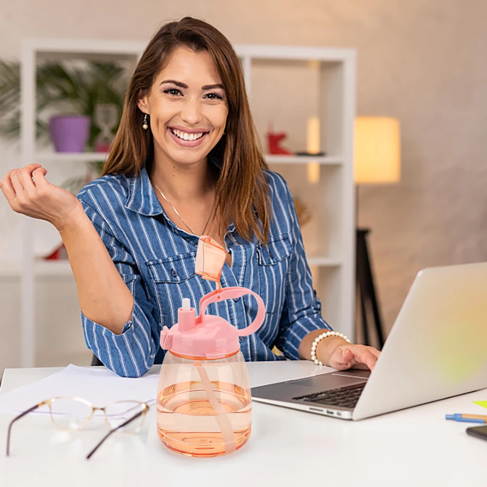 Oval Handle and Custom Logo Wholesale High Quality BPA Free Plastic Water Bottle