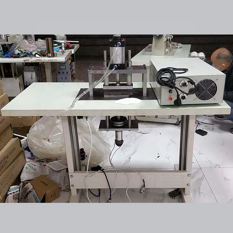 Ultrasonic Fabric Cutting Machine Disposable N95 Mask Medical Face Mask Cutting Machine