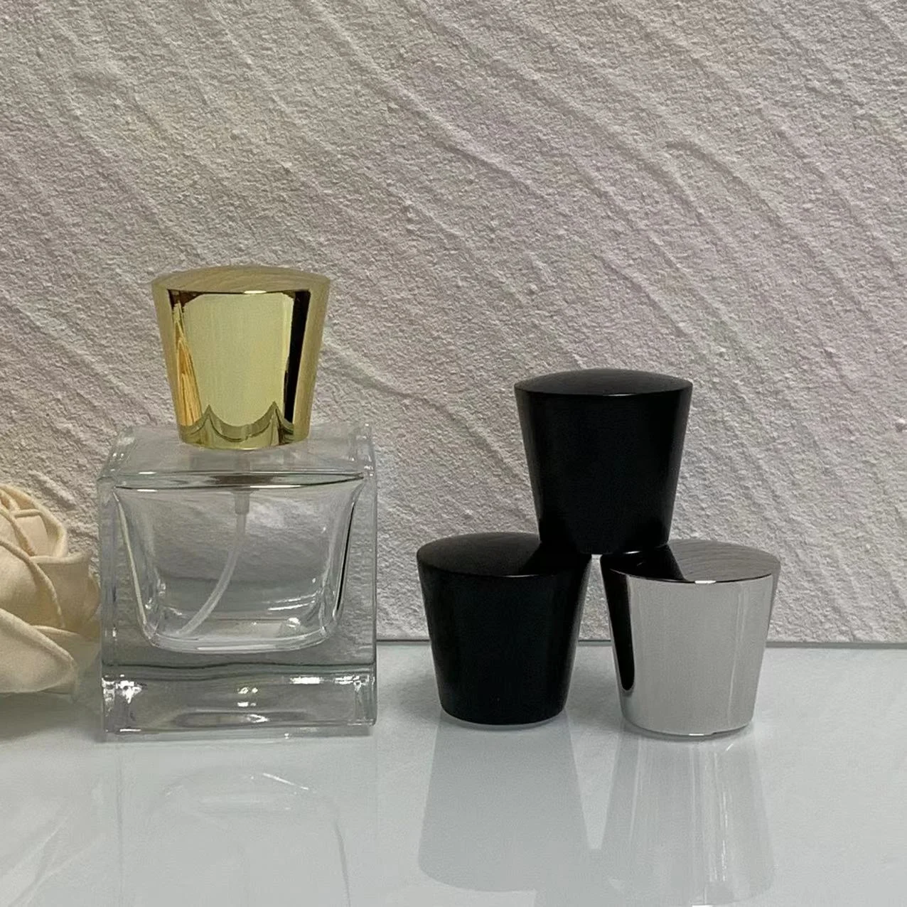 Metal Perfume Cap Perfume Bottle Cap Custom Design Cosmetic Zamac Fancy Luxury Carton Packing Sliver Perfume Filler in Bottles