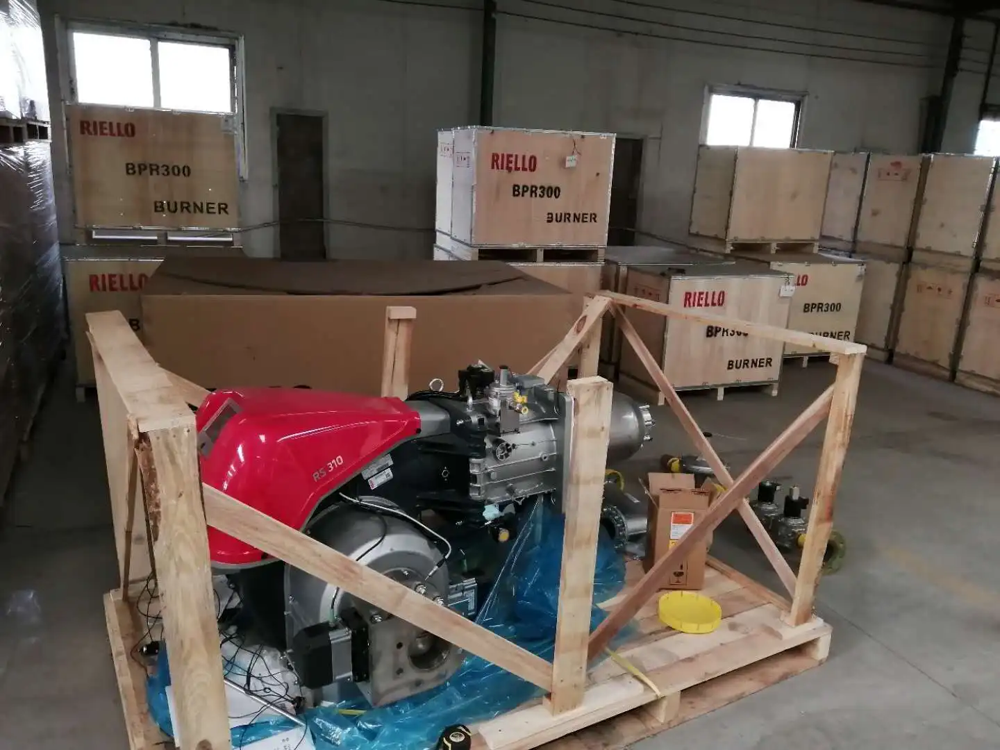 Оригинальная серия горелок Riello RS/M обеспечивает диапазон обжига от 45 до 2650 кВт, модулирующие газовые горелки