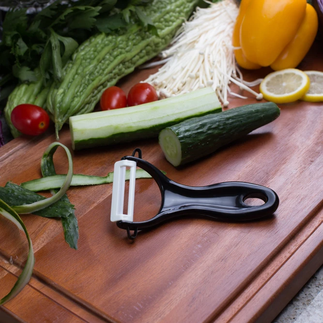 OLLE Promotional Sharp Radish Fruit Parer Ceramic Vegetable Peeler