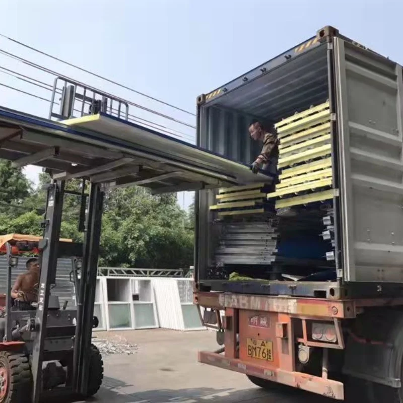 Fully Customized Container Houses Economical and Affordable Portable Design T Type Mobile Home