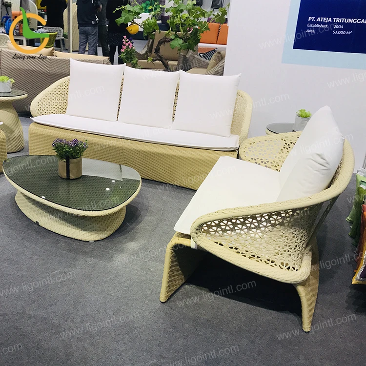 Wholesale french style wicker 2 seaters high quality hotel modern outdoor rattan sofa set furniture for garden and villa