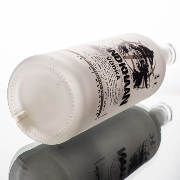 White 750ML Frosted Rum/vodka/whisky Bottle Screw Top 750 ML Glass Bottles