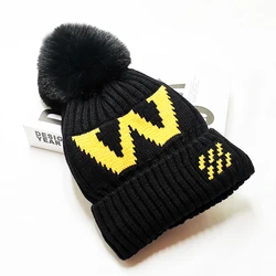 Вязаные шапки для мальчиков и девочек, детская зимняя теплая шапка с начесом и подкладкой, Шапка-бини с жаккардовыми буквами для малышей на заказ с помпоном