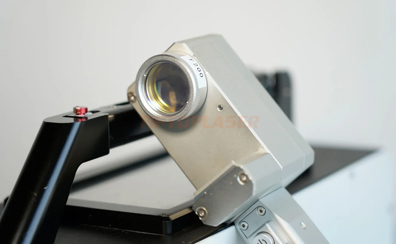 Factory direct sales hand held laser rust and paint removal machine cleaning device for rust removal widely