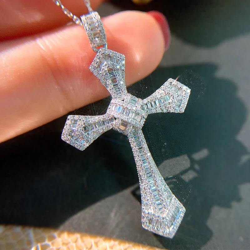 Luxury personalized customization 18k white gold natural diamond jewelry cross pendant necklace with GIA