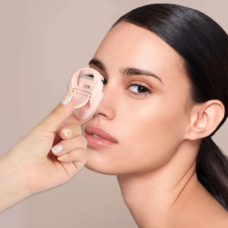 Shell-shaped Eyelash Curler Travel Mini Portable Eye Lash Clip Creates Eye Opening Lifted Lashes Eyelash Curler