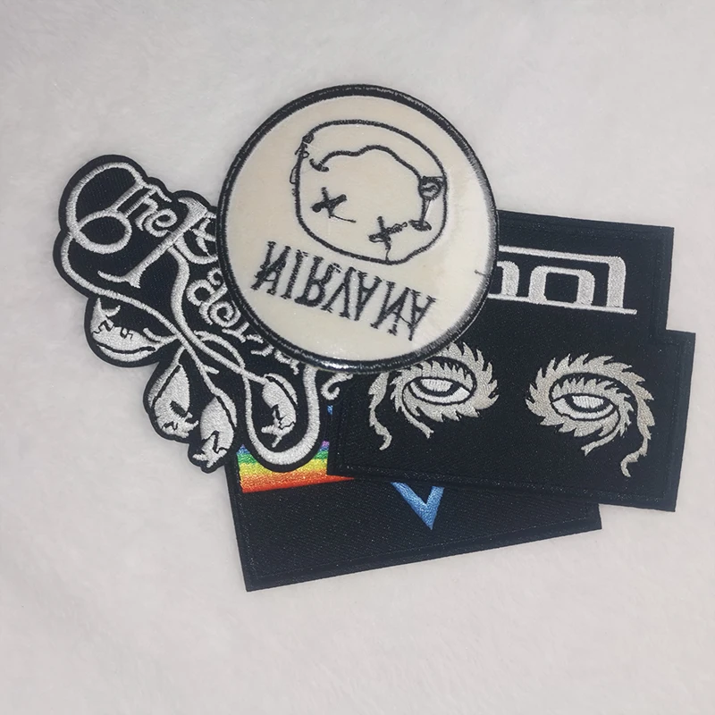 Customized cool designer  logo ironing and pressing on embroidery badges patches for jackets patch