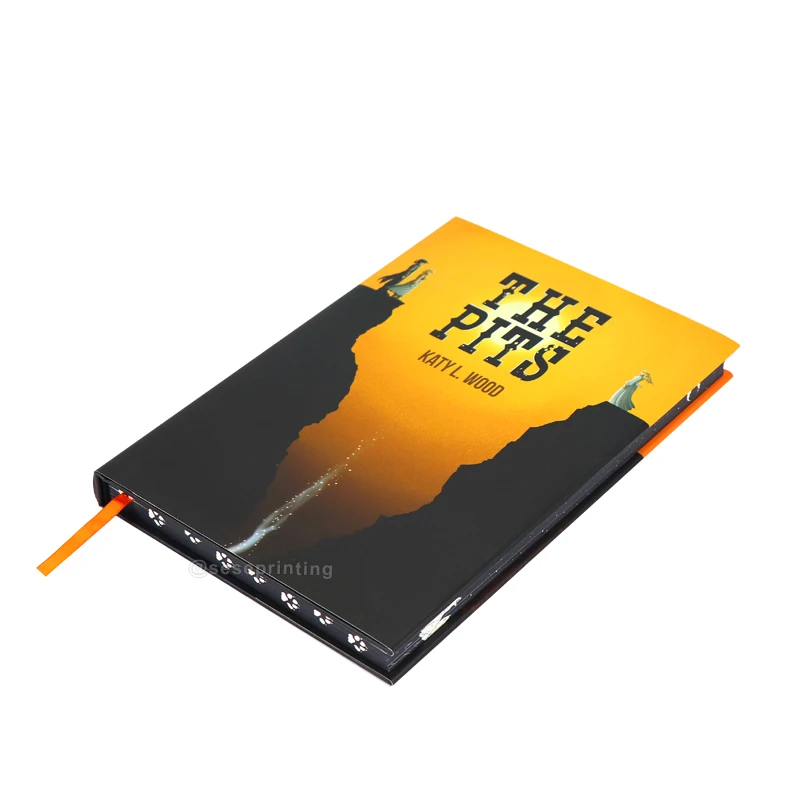 China Publishing Service Holographic Foil Book Custom Hardback Book Printing Sprayed Edges