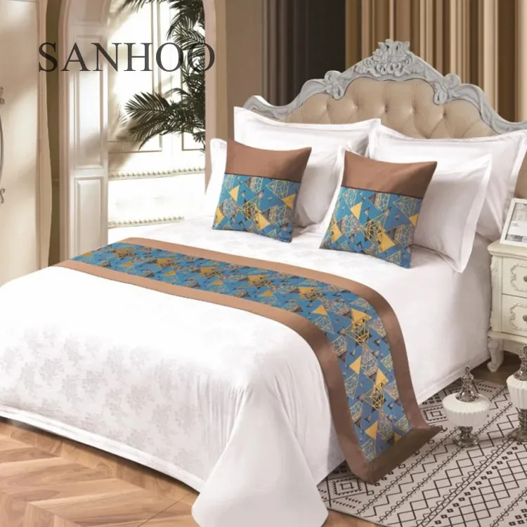 SANHOO Wholesale 5 Star Hotel Embroidery Luxury Decorative Throw Pillow Case Bed Flag Set