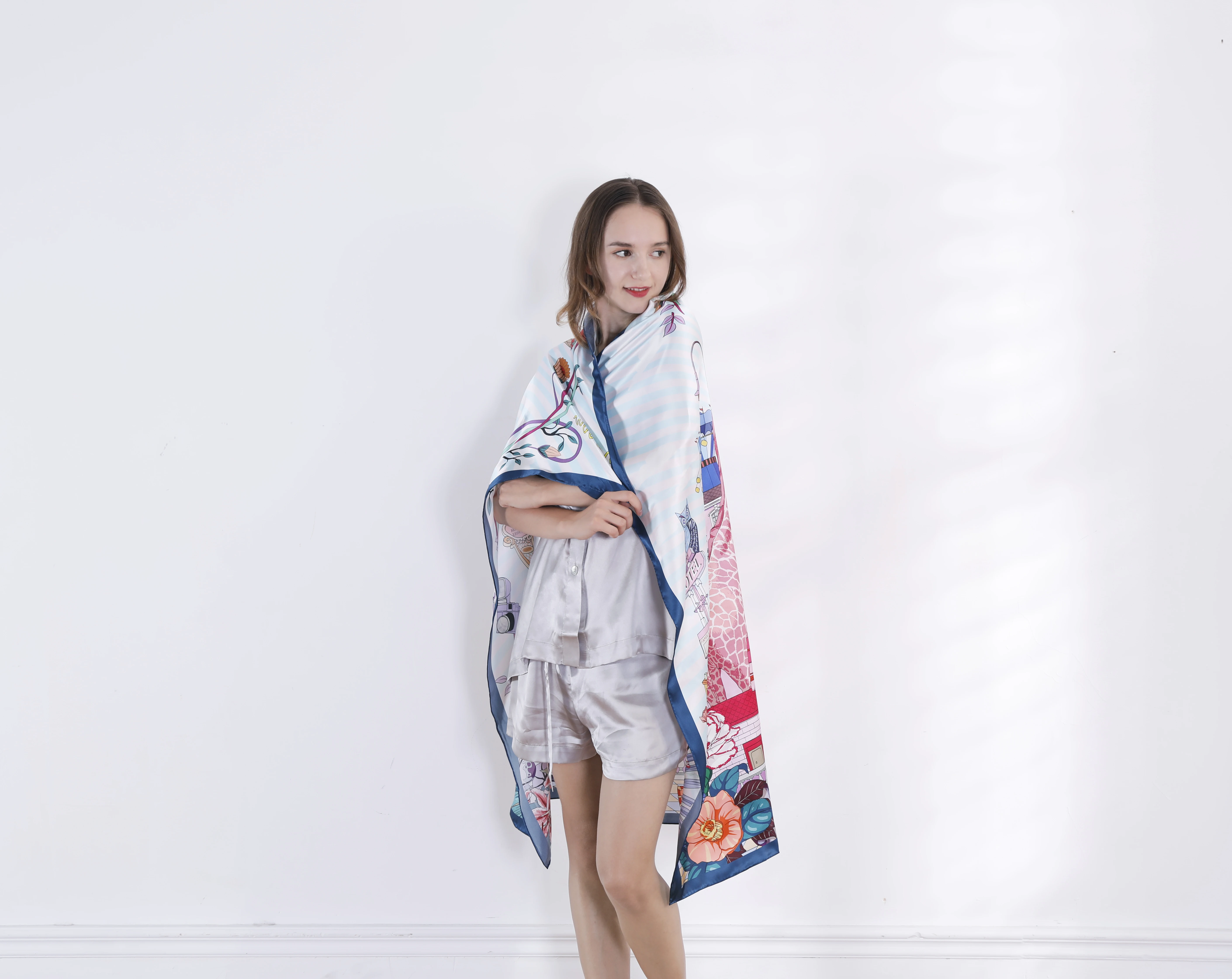 Awesome Wholesale Amazon Hot Sale Women Luxurious and Fashionable 100% Real Mulberry 6A Silk Scarf