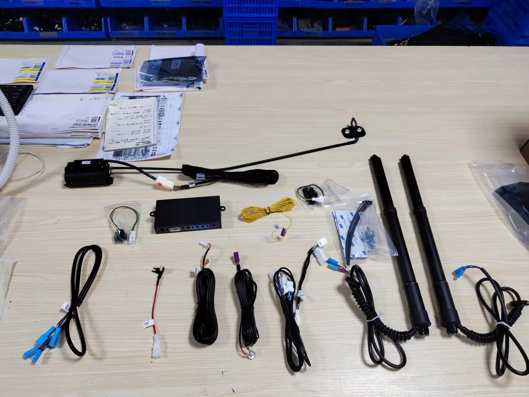 Auto parts car parts electric tailgate factory car parts electric power tailgate made upper section lock for MINI