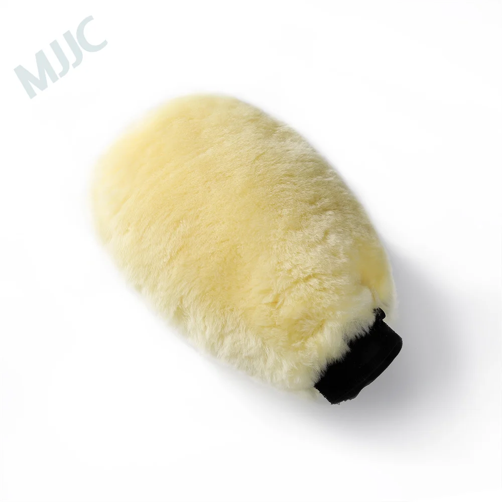 Auto Beauty Car Detailing Cleaning Original Lambs Original LambsWool Car Wash Mitt
