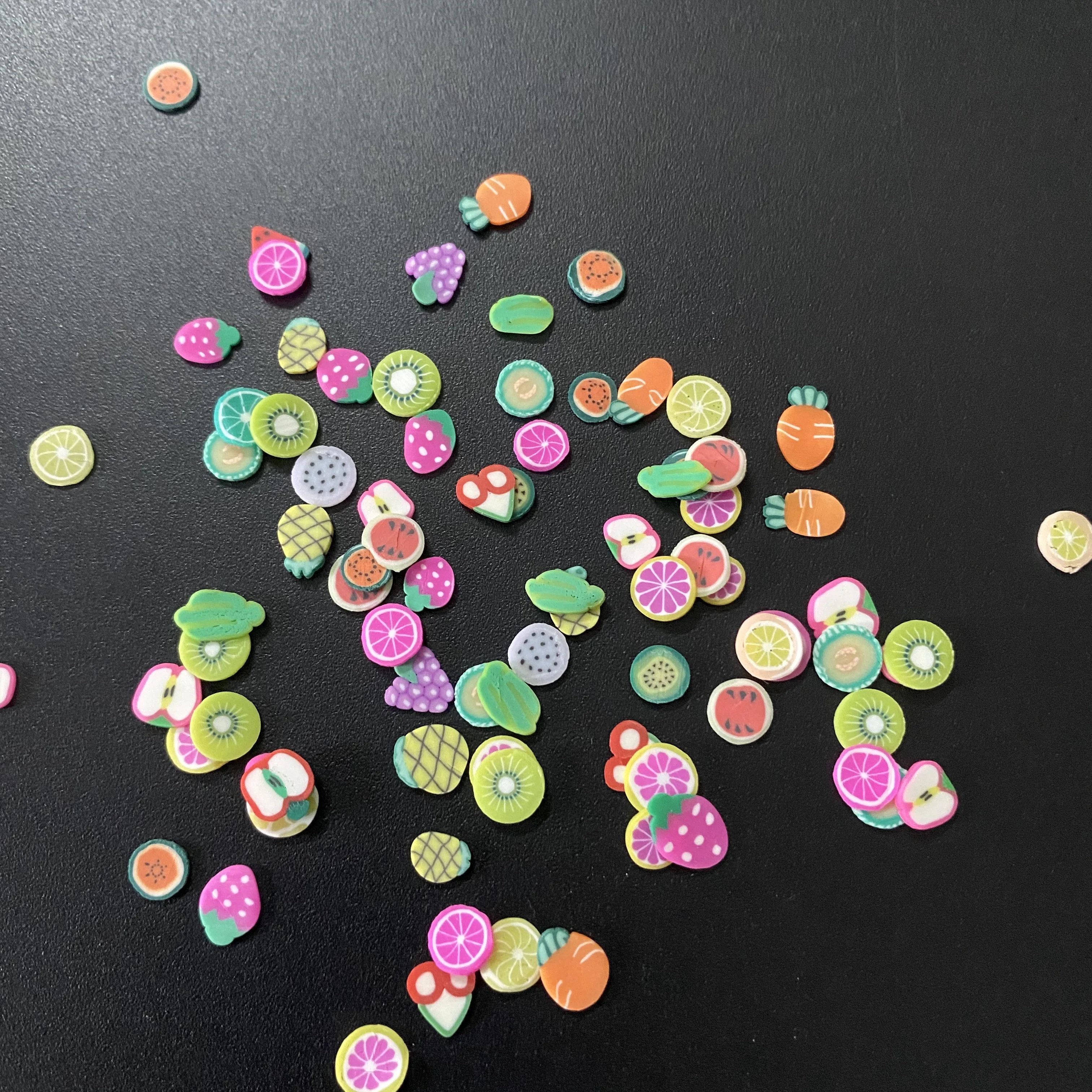 Colorful DIY Animal Nail Art Slices Multi-shape 1kg Polymer Clay Slices Wholesale For Nails And Cellphone Decorations