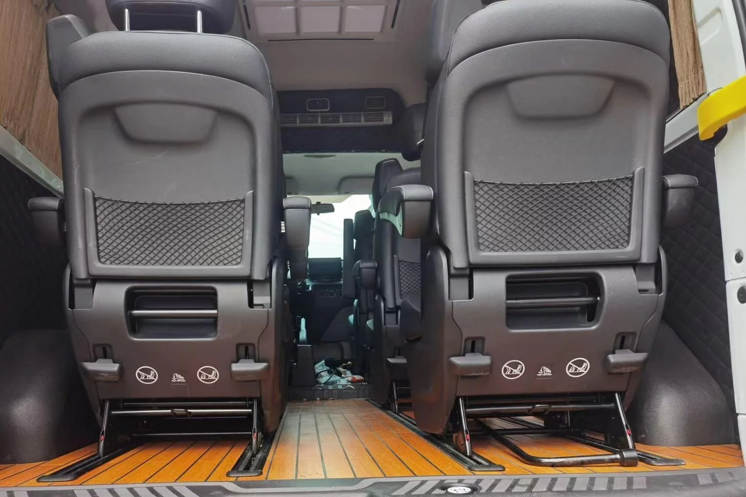 Wholesale Original Auto Seat Beige and Black Van Seat for W447 Mercedes Benz V260 and V class