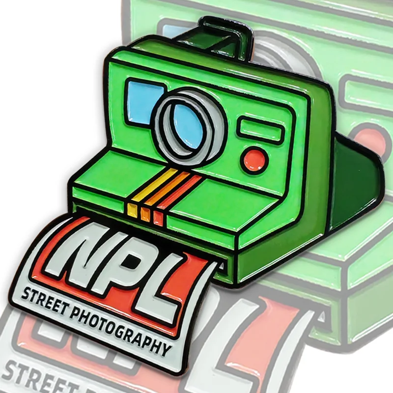 Custom Design Round Metal Pin Logo Gold Plating Lapel Pins Custom Soft Hard Enamel Pins