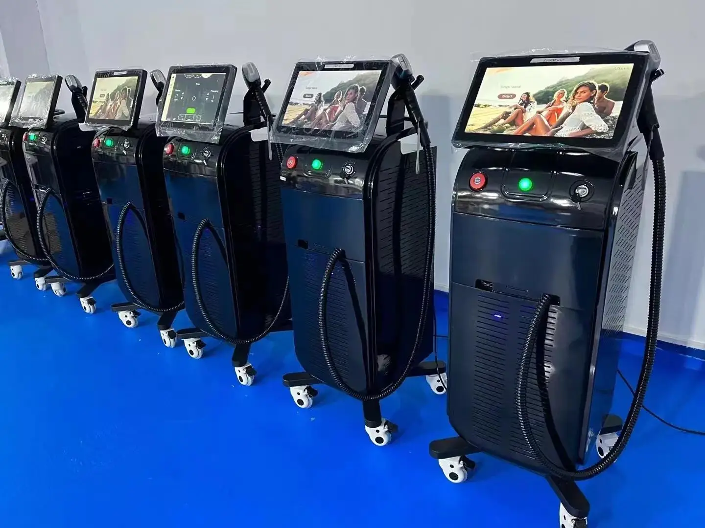 2023 New Beauty Equipment Ice Platinum Hair Removal Ice Titanium Diode Laser 755 808 1064/ 808 Diode Laser Hair Removal